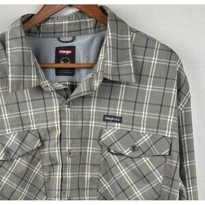 Wrangler Men’s Shirt 2XL Olive Plaid Regular Fit Cotton Spandex Stretch Pockets